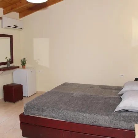 Ronaldo Hotel