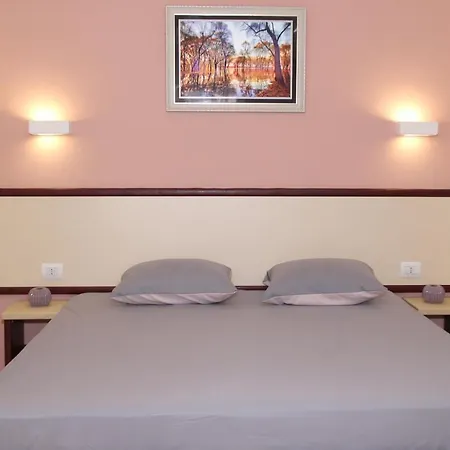 Ronaldo Hotel Ksamil