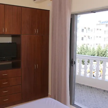 Ronaldo Hotel