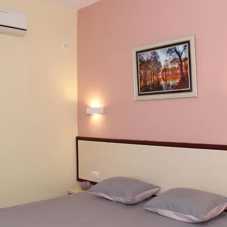 Ronaldo 卡萨米尔