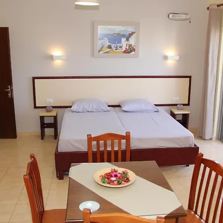 Ronaldo Hotel